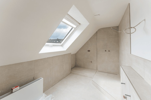 Dachgeschoss Badezimmer - 