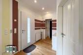 Nebenhaus Eingang - 