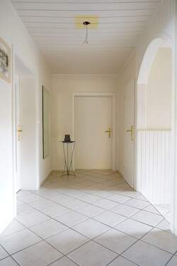 großzügiger Dielenbereich - 