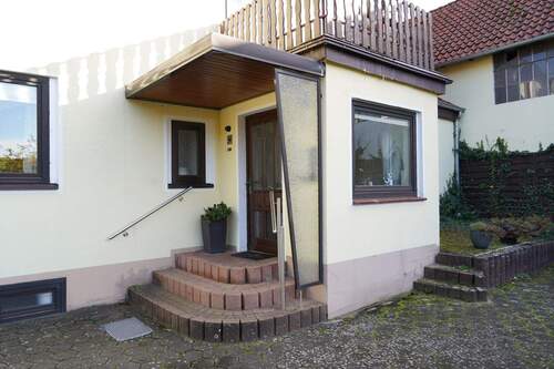 mit eigenem Eingang - 3 Zimmer Etagenwohnung zum Kaufen in Edemissen