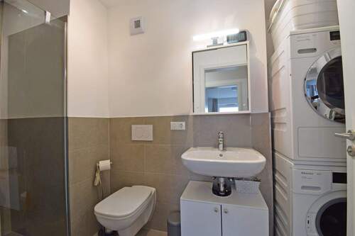 Geräumiges Duschbad - 