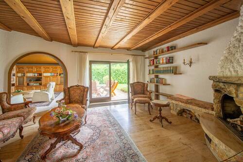 Wohnraum mit Kamin (1 von 1) - 