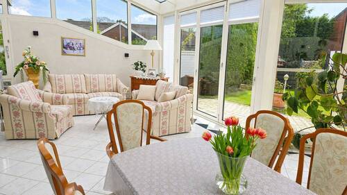 Wintergarten - Bungalow mit 198,00 m&sup2; in Ganderkesee zum Kaufen