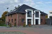 AMR Doppelhaus Referenz (45) - Halbes Haus, voller Komfort - Doppelhaushälfte in naturnaher Lage!