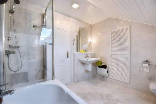Badezimmer DG - 