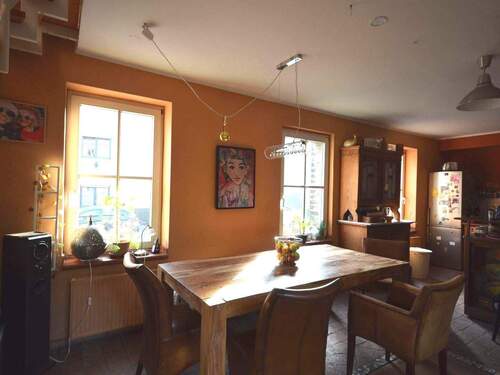 Helle Wohnküche - 4 Zimmer Einfamilienhaus in Bonn