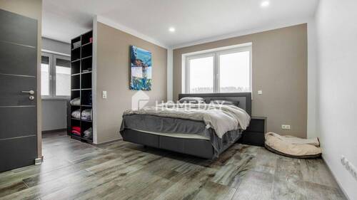 1. OG Elternschlafzimmer 1 - 