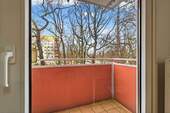 Balkon zur Küche - Etagenwohnung mit 53,50 m&sup2; in Karlsruhe / Nordweststadt zum Kaufen