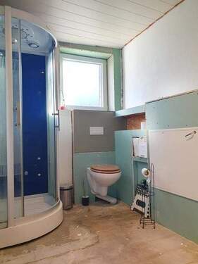 EG: Badezimmer - Einfamilienhaus mit 90,00 m&sup2; in Ahorn zum Kaufen