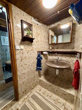 Badezimmer 1.jpeg - 