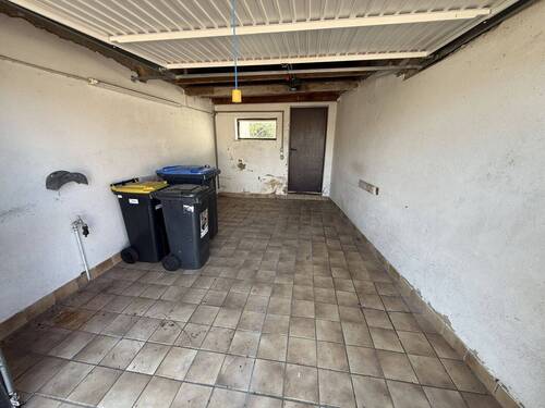 Garage - 