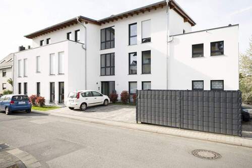 Bild 2 - 4 Zimmer Etagenwohnung zum Kaufen in Bad Camberg / Erbach