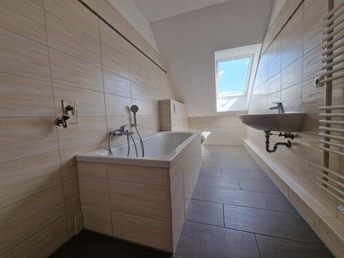 B50 DG Bad I - 4 Zimmer Etagenwohnung in Döbeln