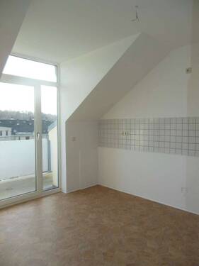 DSCN3167 - Toller Balkon an der Küche - Laminat - Tageslichtbad mit Badewanne