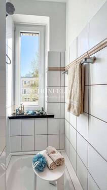 Bad mit Fenster - 