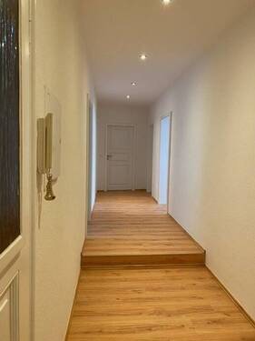 Flur - 3 Zimmer Etagenwohnung in Taucha