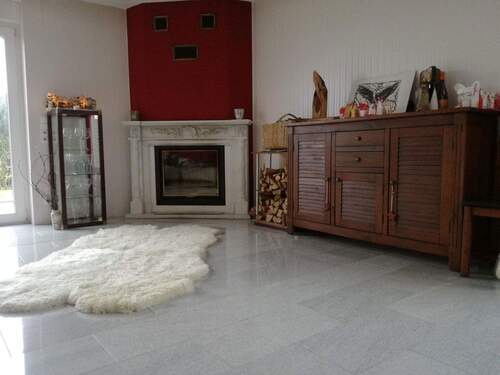 Bild 1 - Moderne, helle Doppelhaushälfte mit neuwertiger Küche, Kamin und Garage in WolfsburgEhmen