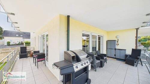 großer Balkon nach Südwesten - 