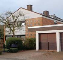 Einfamilienhaus mit Bürotrakt in bevorzugter Lage von Warburg - Wohnen & Arbeiten vereint