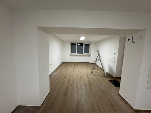 Büro - Toplage Co-Working in Wiesbaden: Schreibtischplatz 2, flexibel & sofort verfügbar