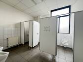 Halle Sanitärbereich - 
