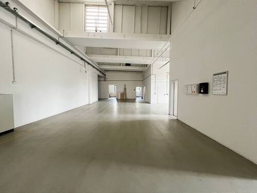 Halle Innenansicht - 