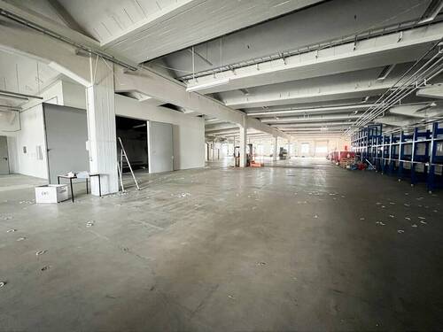 Halle Innenansicht - 