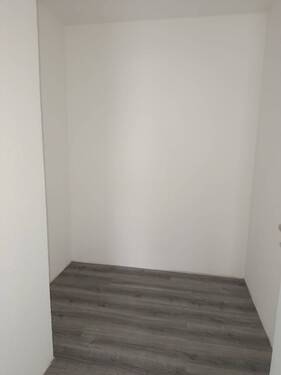 Abstellkammer - 