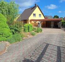 Einfamilienhaus mit Kamin und Doppelcarport in Wusterhusen bei Lubmin