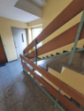 Treppenhaus mit Aufzug - 4 Zimmer Etagenwohnung zum Kaufen in Rosenheim