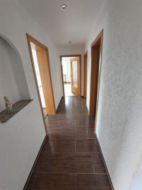 Flur in der Wohnung - Etagenwohnung mit 91,00 m² in Rosenheim zum Kaufen