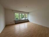 Wohnzimmer - 4 Zimmer Etagenwohnung zur Miete in Beverungen