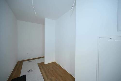 Platz für Garderobe - 