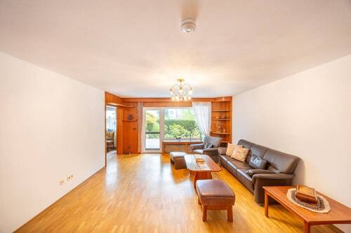Wohnzimmer - 2 Zimmer Etagenwohnung zum Kaufen in Tamm