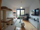 Wohnzimmer - Krefeld-City, Frankenring - Tolle, sanierte 2-Zimmer-Wohnung mit 2 Balkonen ab Dezember zu mieten !!