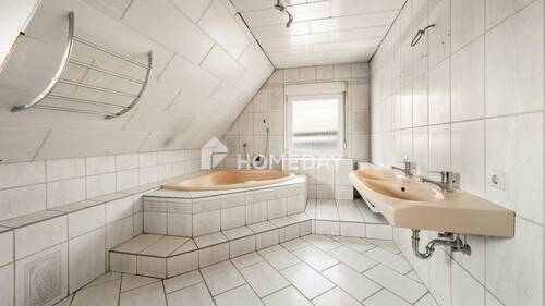 DG Badezimmer 1 - 