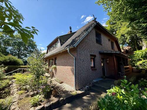 Seitenansicht Zugang ETW - Einfamilienhaus mit 160,00 m² in Buchholz zum Kaufen