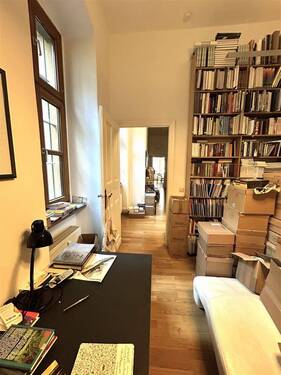 Hinterer Raum Blick nach Vorne - 