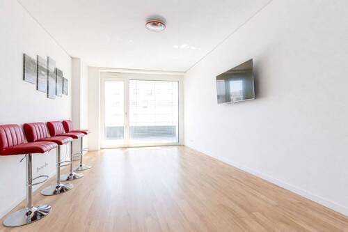 Zimmer I - Etagenwohnung mit 125,10 m&sup2; in Frankfurt am Main zum Kaufen