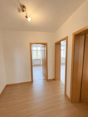 Flur - 2 Zimmer Etagenwohnung in Zwickau