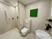 Gäste WC mit Dusche - 