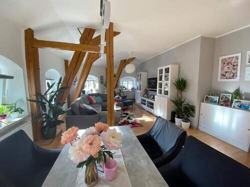 Breite Str.12 DG Wohnen - 3 Zimmer Etagenwohnung in Döbeln