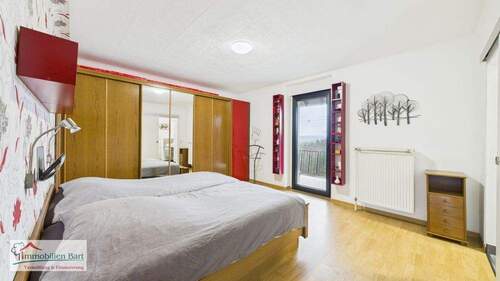 Schlafzimmer mit angrenzendem Bad EG - Einfamilienhaus mit 199,00 m&sup2; in Mettlach / Nohn zum Kaufen