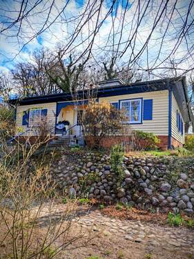 Hausansicht Nordwest - 5 Zimmer Mehrfamilienhaus, Wohnhaus in Malchow