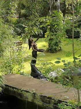 Detail Bronzefigur - 