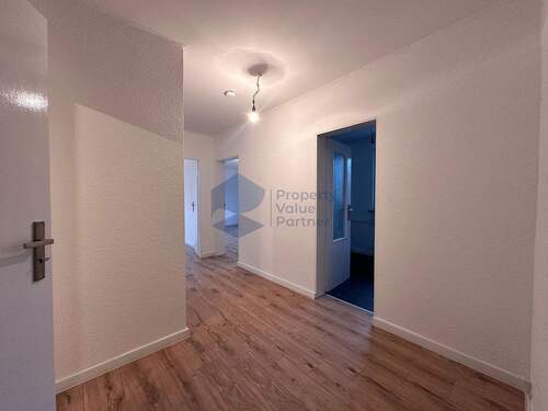 Flur - 2 Zimmer Etagenwohnung zur Miete in Wolfsburg