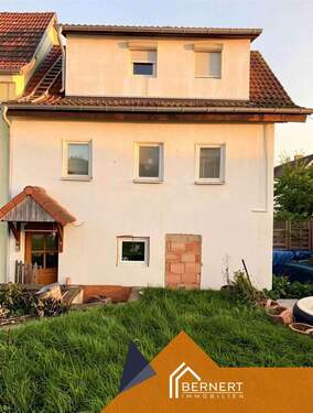 Außenansicht - 5 Zimmer Doppelhaushälfte zum Kaufen in Coburg