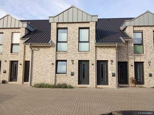 Ansicht Haus - 2 Zimmer Etagenwohnung zur Miete in Wardenburg