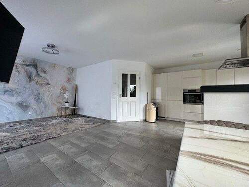 Wohn-/ Esszimmer - Mehrfamilienhaus, Wohnhaus mit 118,00 m² in Henstedt-Ulzburg zur Miete