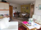 Wohn- / Esszimmer - 